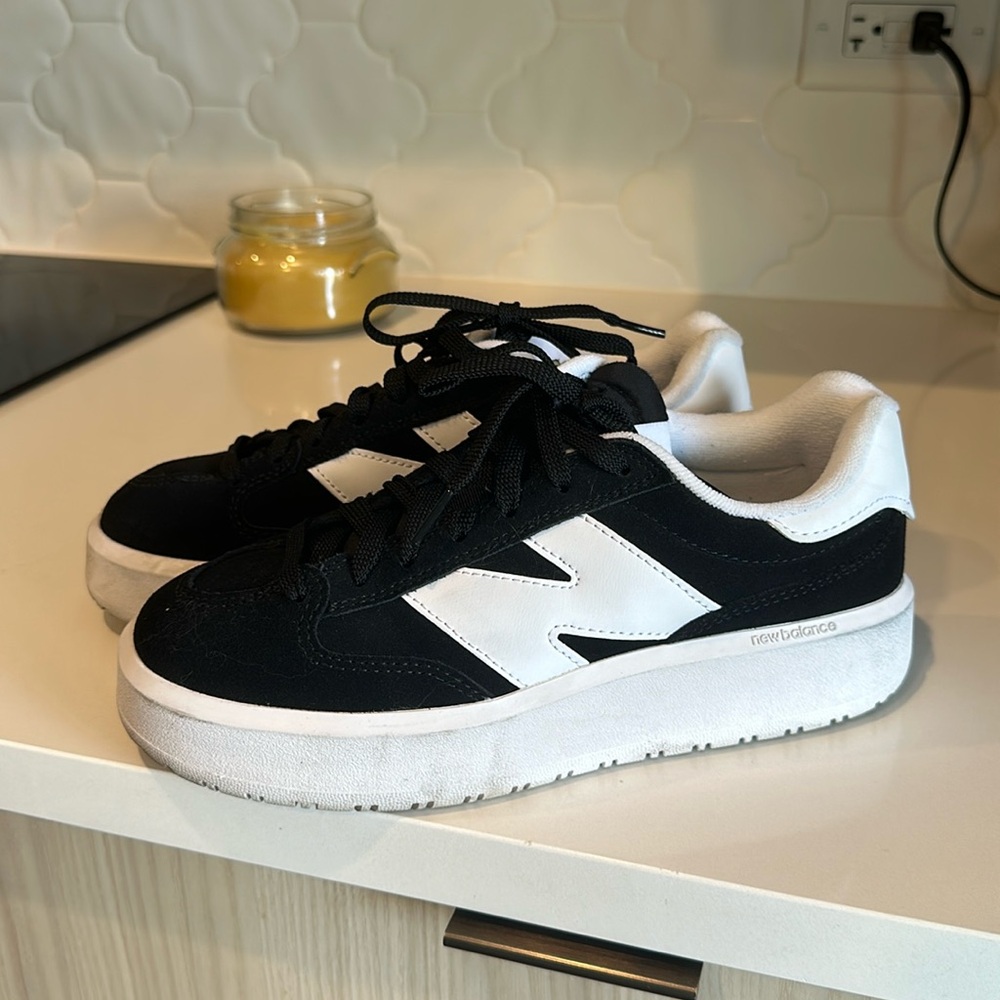 New Balance Black and White Women's Sneakers